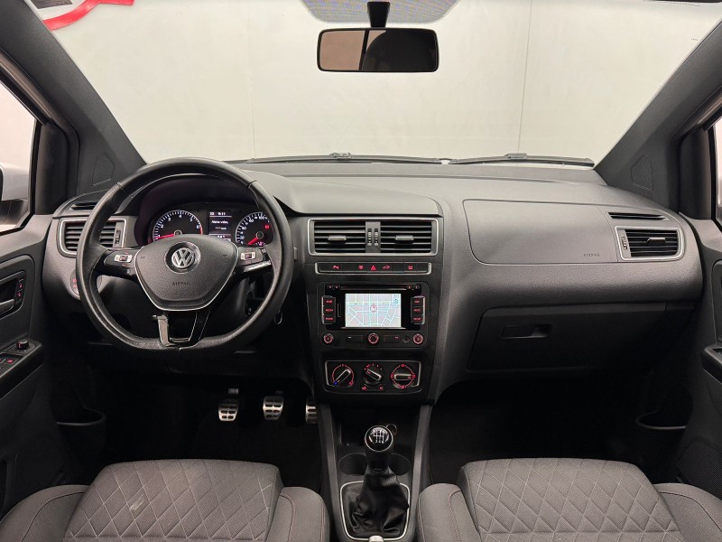CROSSFOX 1.6 MI FLEX 8V 4P MANUAL - 2015 - CAXIAS DO SUL