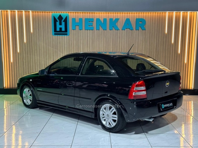ASTRA 2.0 MPFI ELEGANCE 8V FLEX 2P MANUAL - 2005 - CAMPO BOM