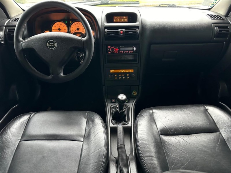 ASTRA 2.0 MPFI ELEGANCE 8V FLEX 2P MANUAL - 2005 - CAMPO BOM