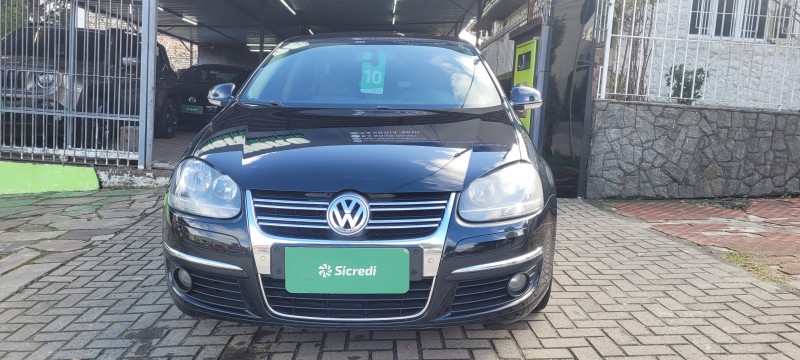 JETTA 2.5 I 20V 170CV GASOLINA 4P TIPTRONIC - 2010 - CAXIAS DO SUL