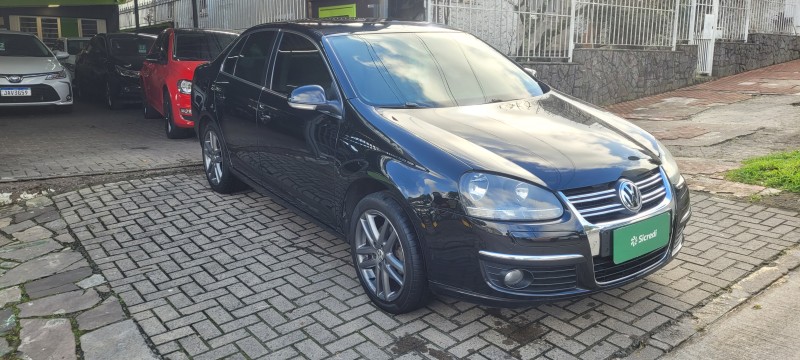 JETTA 2.5 I 20V 170CV GASOLINA 4P TIPTRONIC - 2010 - CAXIAS DO SUL
