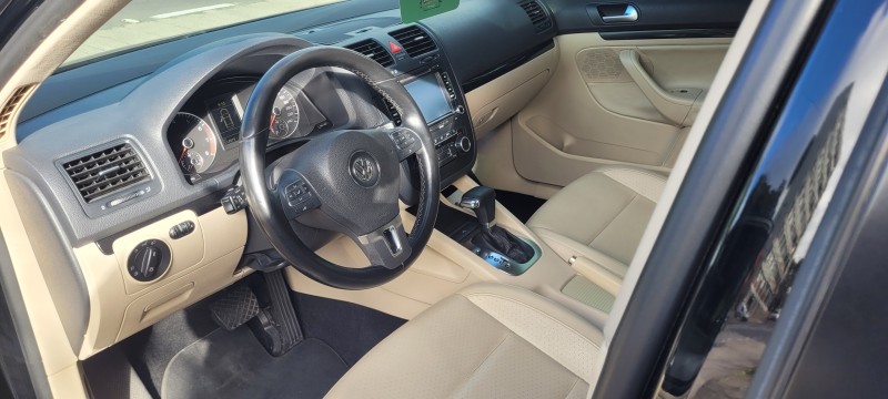 JETTA 2.5 I 20V 170CV GASOLINA 4P TIPTRONIC - 2010 - CAXIAS DO SUL