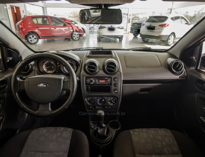 FIESTA 1.0 MPI 8V GASOLINA 4P MANUAL - 2014 - NOVO HAMBURGO