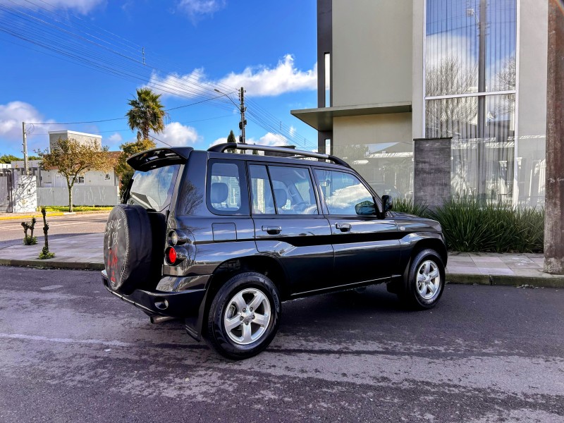 PAJERO TR4 2.0 4X4 16V 140CV FLEX 4P AUTOMÁTICO - 2008 - BENTO GONçALVES