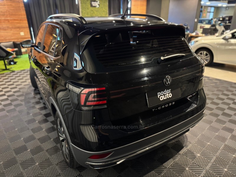 T-CROSS 1.0 COMFORTLINE TSI FLEX 4P AUTOMÁTICO - 2023 - FARROUPILHA