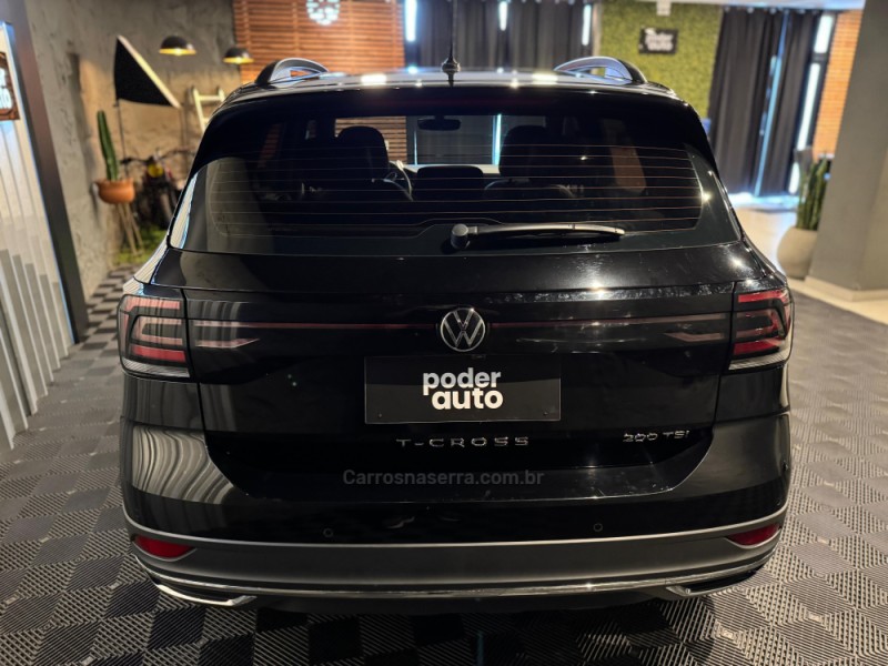 T-CROSS 1.0 COMFORTLINE TSI FLEX 4P AUTOMÁTICO - 2023 - FARROUPILHA