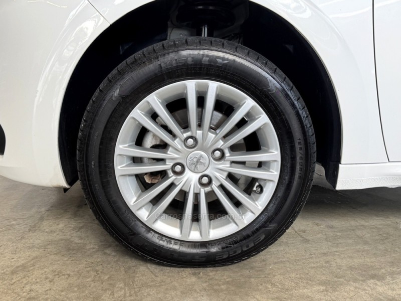 208 1.2 ACTIVE PACK 12V FLEX 4P MANUAL - 2017 - BENTO GONçALVES
