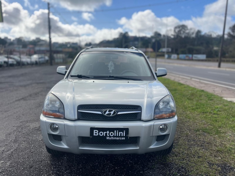 TUCSON 2.0 MPFI GLS 16V 143CV 2WD GASOLINA 4P AUTOMÁTICO - 2012 - FARROUPILHA