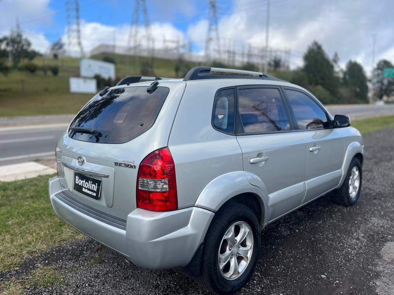 TUCSON 2.0 MPFI GLS 16V 143CV 2WD GASOLINA 4P AUTOMÁTICO - 2012 - FARROUPILHA