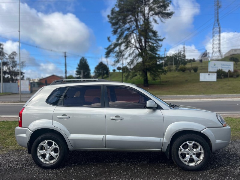 TUCSON 2.0 MPFI GLS 16V 143CV 2WD GASOLINA 4P AUTOMÁTICO