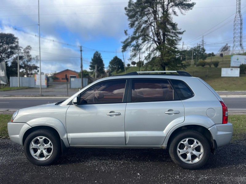 TUCSON 2.0 MPFI GLS 16V 143CV 2WD GASOLINA 4P AUTOMÁTICO - 2012 - FARROUPILHA