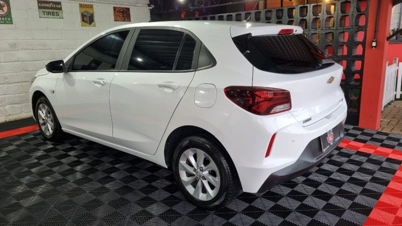 ONIX 1.0 LT 12V TURBO FLEX 4P AUTOMÁTICO - 2022 - TEUTôNIA