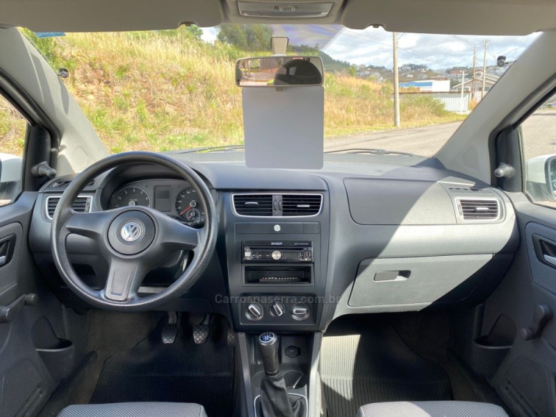 FOX 1.0 MI 8V FLEX 4P MANUAL - 2012 - FLORES DA CUNHA