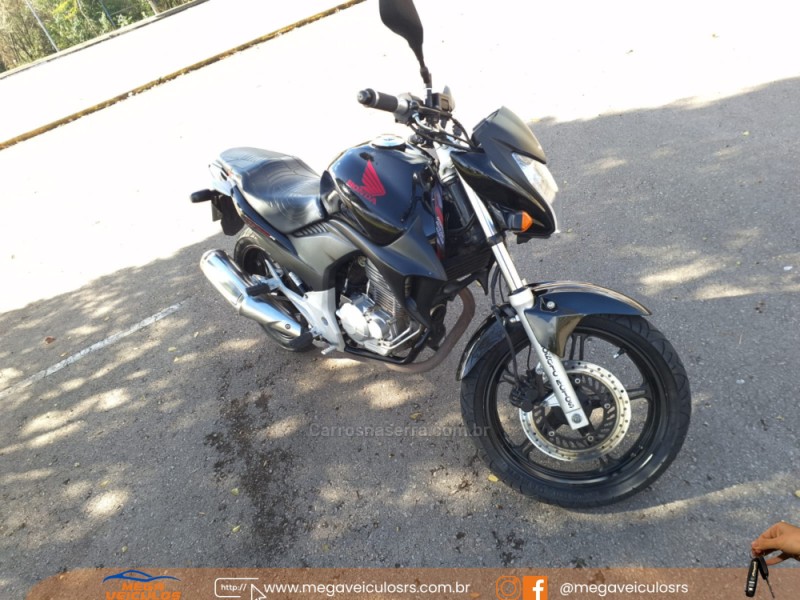 CB 300R  - 2011 - BENTO GONçALVES