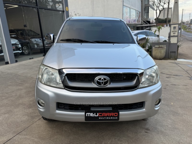 HILUX 2.7 SR 4X2 CD 16V GASOLINA 4P MANUAL - 2009 - LAJEADO