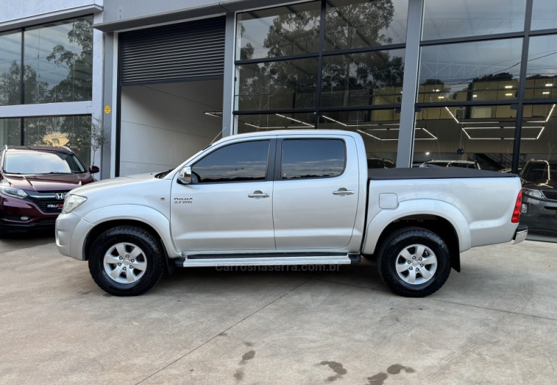 HILUX 2.7 SR 4X2 CD 16V GASOLINA 4P MANUAL - 2009 - LAJEADO