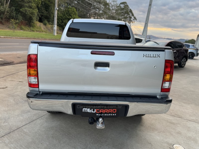 HILUX 2.7 SR 4X2 CD 16V GASOLINA 4P MANUAL - 2009 - LAJEADO