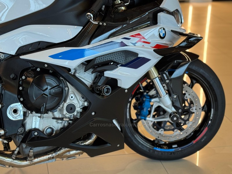S 1000 RR M CARBON  - 2024 - DOIS IRMãOS