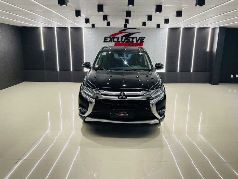 OUTLANDER 3.0 GT 4X4 V6 24V GASOLINA 4P AUTOMÁTICO - 2016 - CAXIAS DO SUL