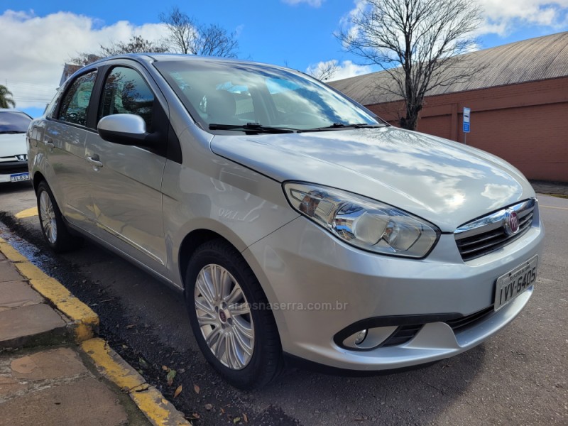 GRAND SIENA 1.6 MPI ESSENCE 16V FLEX 4P MANUAL - 2015 - FLORES DA CUNHA