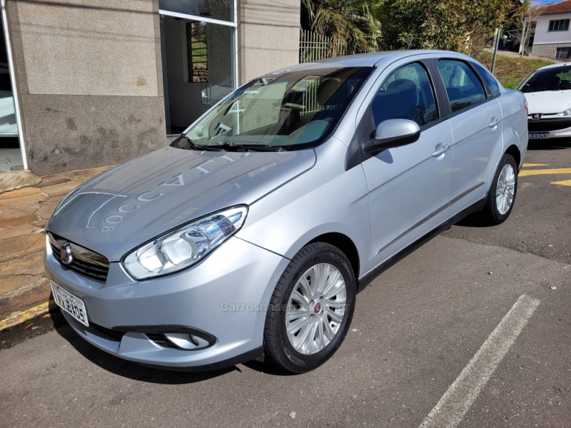 GRAND SIENA 1.6 MPI ESSENCE 16V FLEX 4P MANUAL - 2015 - FLORES DA CUNHA