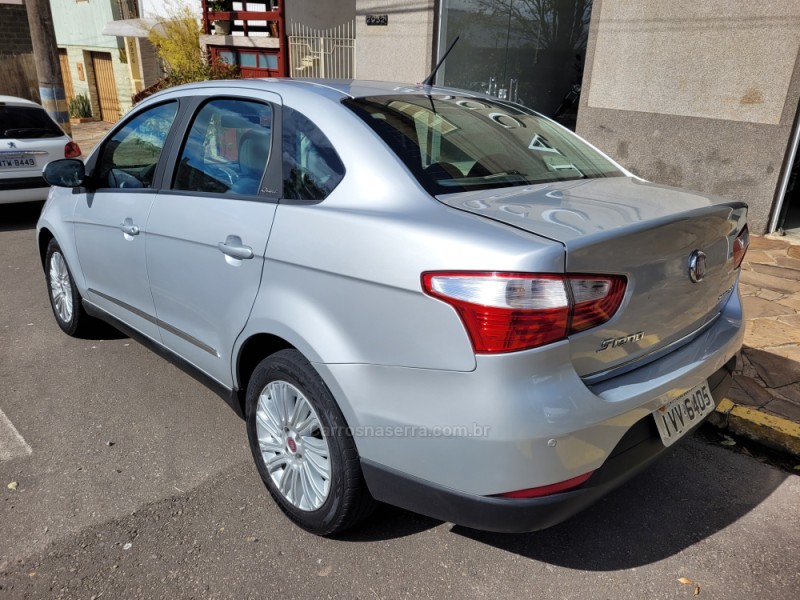 GRAND SIENA 1.6 MPI ESSENCE 16V FLEX 4P MANUAL - 2015 - FLORES DA CUNHA