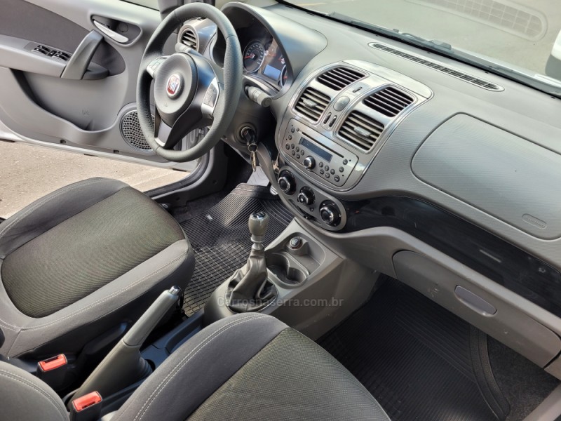 GRAND SIENA 1.6 MPI ESSENCE 16V FLEX 4P MANUAL - 2015 - FLORES DA CUNHA