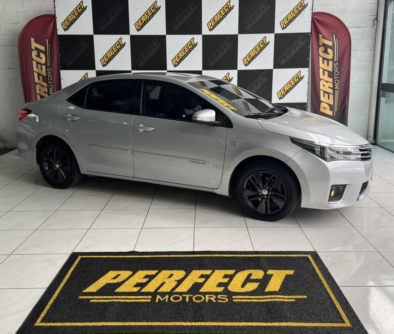 COROLLA 1.8 GLI 16V FLEX 4P AUTOMÁTICO - 2015 - PORTãO