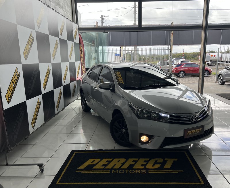 COROLLA 1.8 GLI 16V FLEX 4P AUTOMÁTICO - 2015 - PORTãO