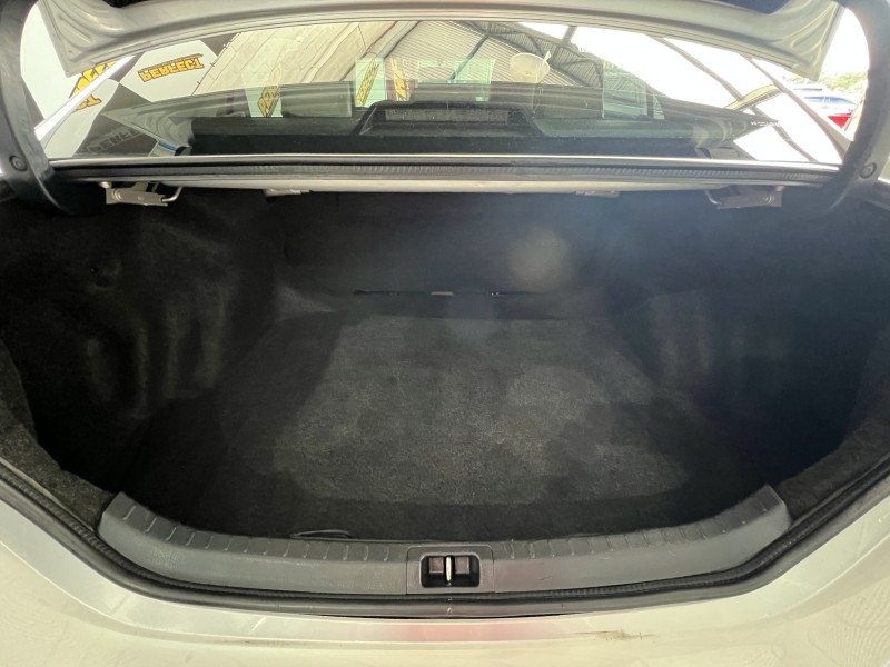 COROLLA 1.8 GLI 16V FLEX 4P AUTOMÁTICO - 2015 - PORTãO