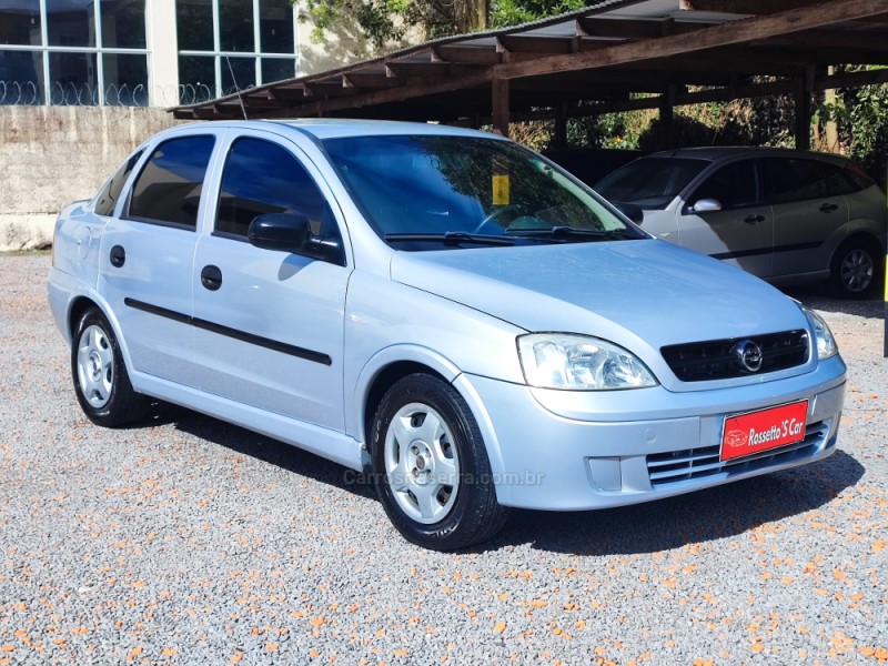 CORSA 1.0 MPFI SEDAN 8V GASOLINA 4P MANUAL - 2003 - FARROUPILHA