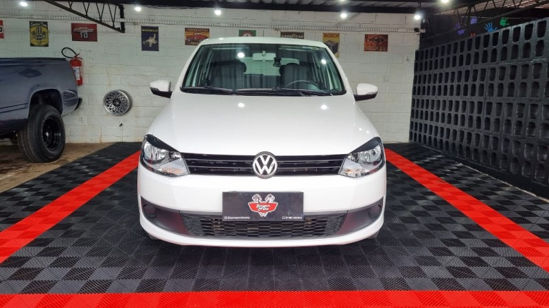 FOX 1.6 MI ITREND 8V FLEX 4P MANUAL - 2013 - TEUTôNIA