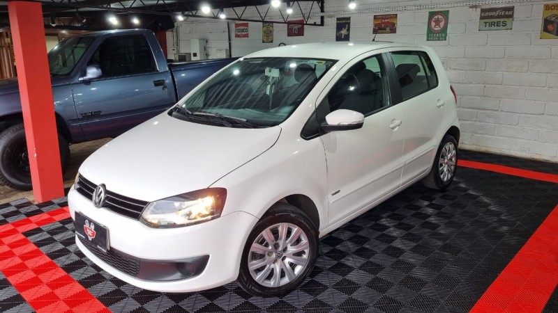 FOX 1.6 MI ITREND 8V FLEX 4P MANUAL - 2013 - TEUTôNIA