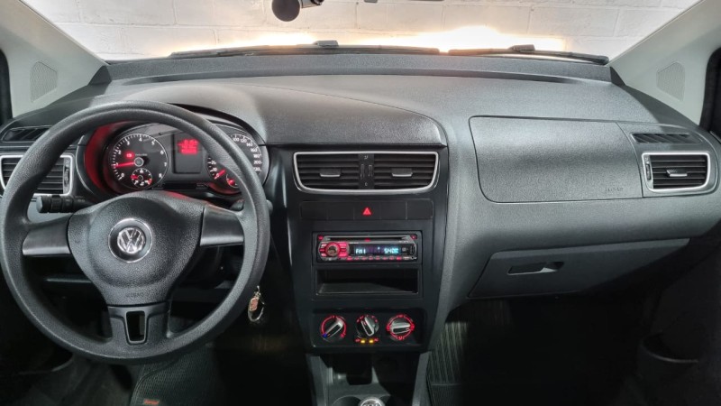 FOX 1.6 MI ITREND 8V FLEX 4P MANUAL - 2013 - TEUTôNIA