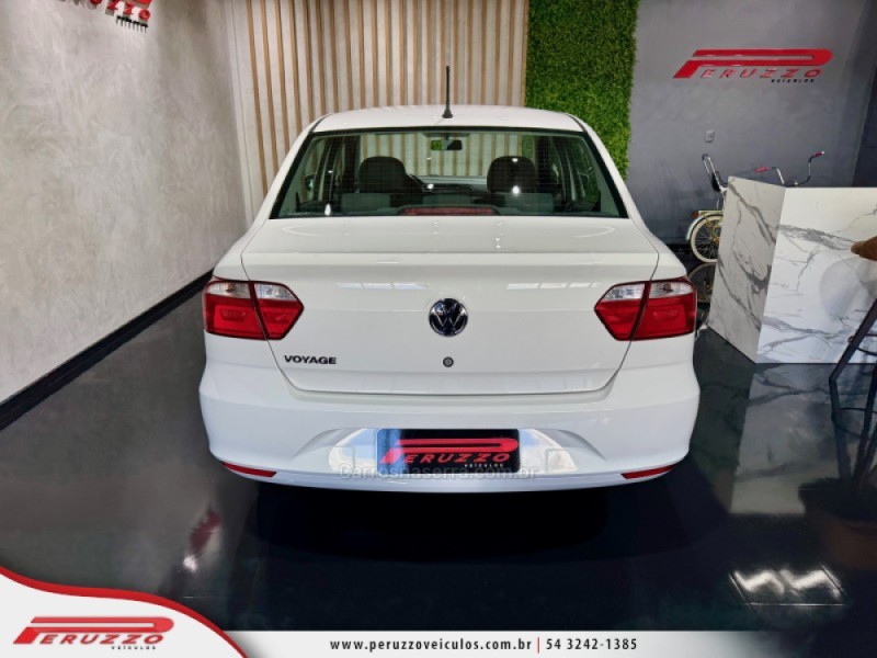 VOYAGE 1.0 12V MPI TOTALFLEX TRENDLINE 4P MANUAL - 2023 - NOVA PRATA