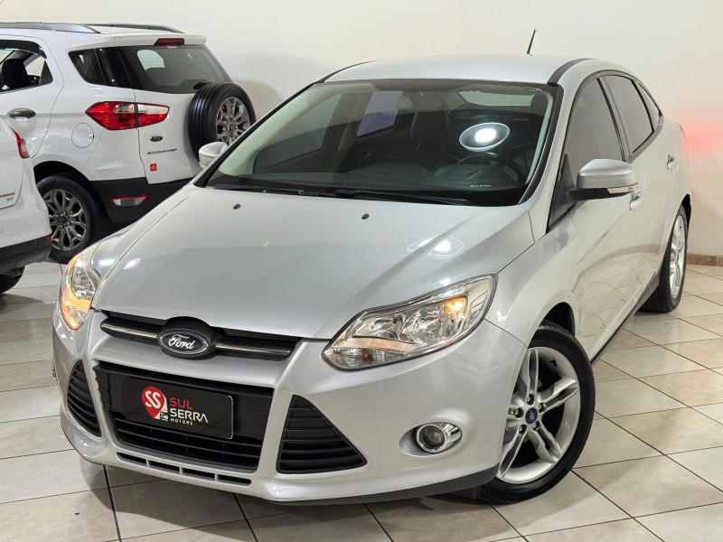FOCUS 2.0 SE SEDAN 16V FLEX 4P AUTOMÁTICO - 2014 - CAXIAS DO SUL