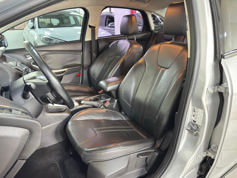 FOCUS 2.0 SE SEDAN 16V FLEX 4P AUTOMÁTICO - 2014 - CAXIAS DO SUL