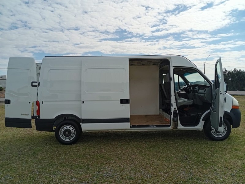 MASTER 2.5 DCI FURGÃO MÉDIO/LONGO TA DIESEL - 2013 - FARROUPILHA