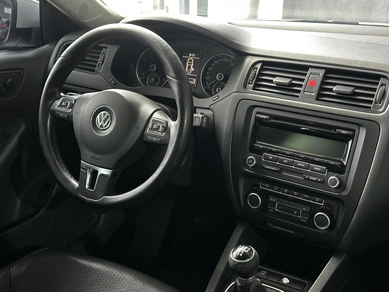 JETTA 2.0 COMFORTLINE FLEX 4P MANUAL - 2012 - CAXIAS DO SUL