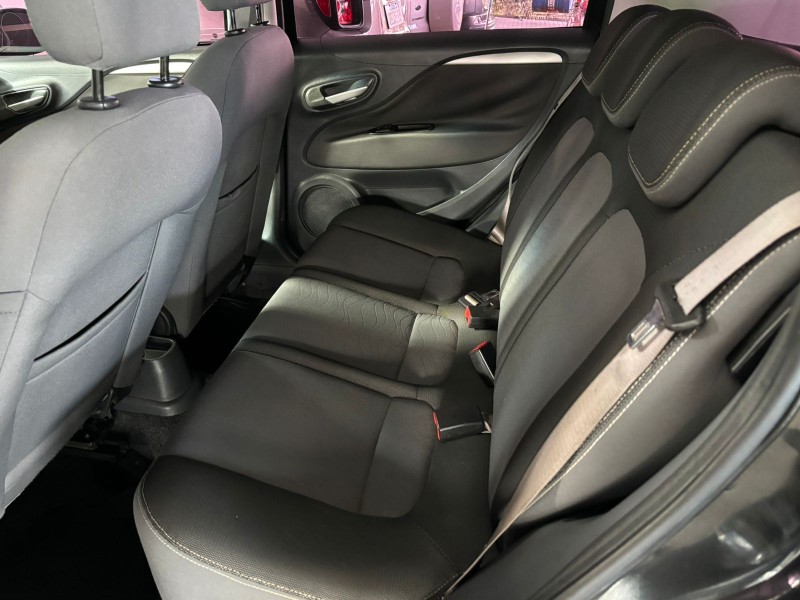 PUNTO 1.6 ESSENCE 16V FLEX 4P MANUAL - 2015 - CAXIAS DO SUL