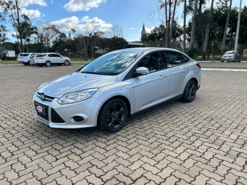 FOCUS 2.0 16V FLEX 4P AUTOMÁTICO - 2014 - LAJEADO