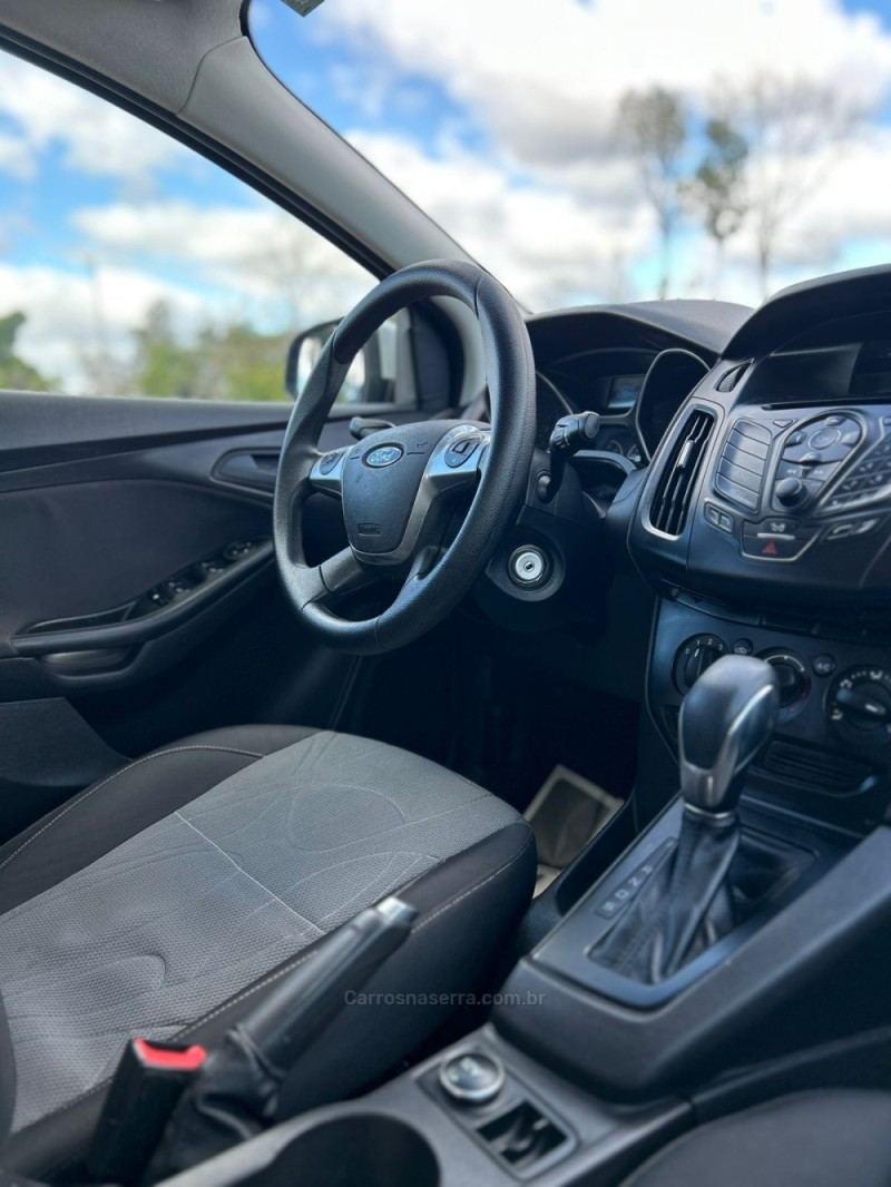 FOCUS 2.0 16V FLEX 4P AUTOMÁTICO - 2014 - LAJEADO