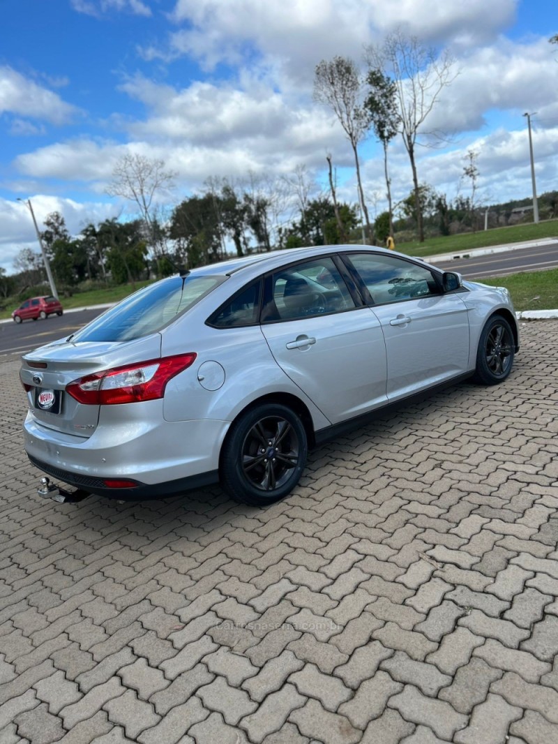 FOCUS 2.0 16V FLEX 4P AUTOMÁTICO - 2014 - LAJEADO