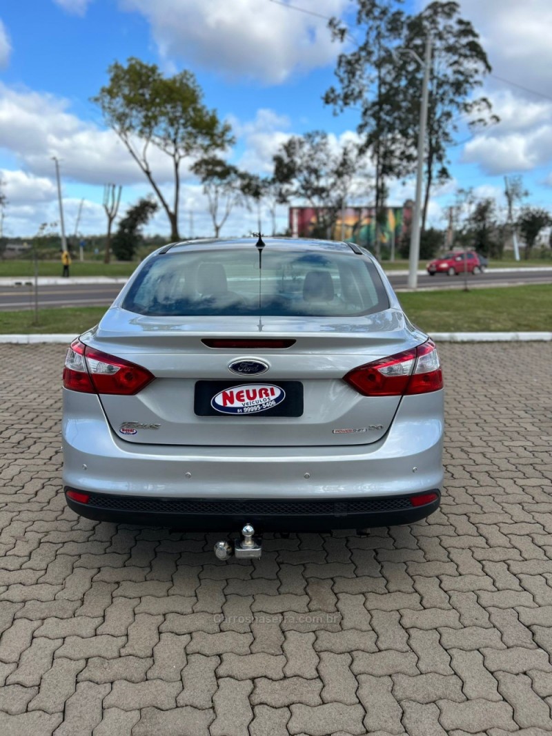 FOCUS 2.0 16V FLEX 4P AUTOMÁTICO - 2014 - LAJEADO