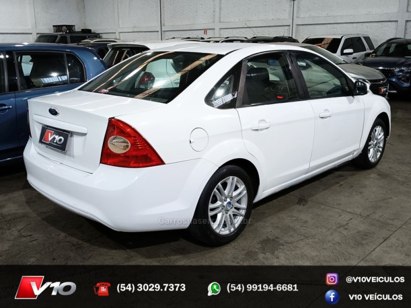 FOCUS 1.6 S SEDAN 16V FLEX 4P MANUAL - 2012 - CAXIAS DO SUL