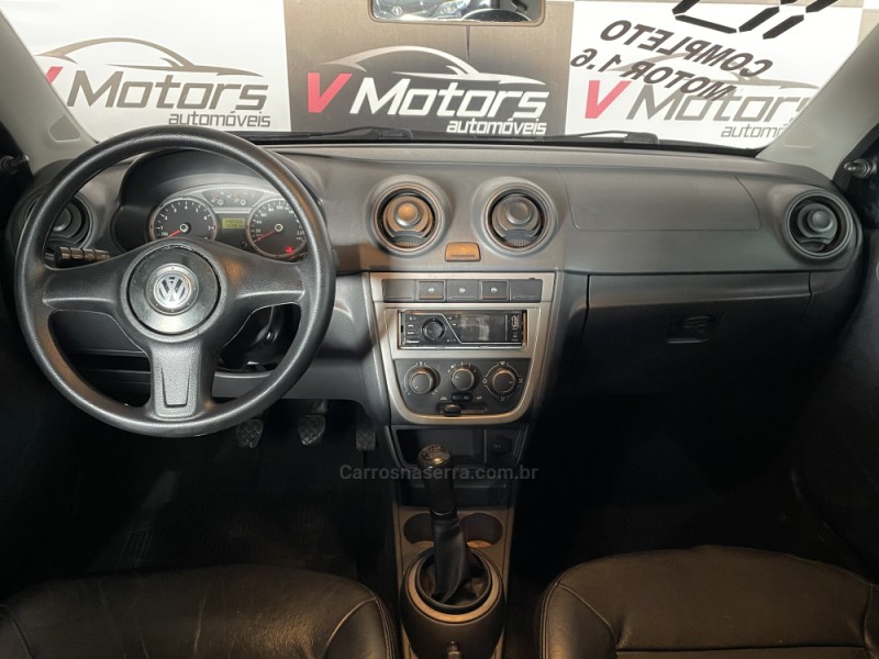 VOYAGE 1.6 MI 8V FLEX 4P AUTOMÁTICO - 2010 - PAROBé
