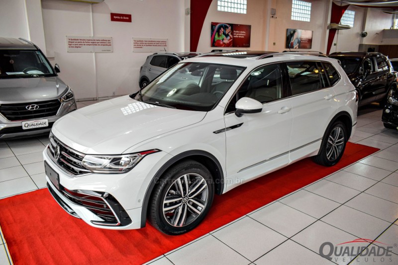 TIGUAN 2.0 ALLSPACE R-LINE 300 TSI GASOLINA 4P AUTOMÁTICO - 2025 - SANTA CRUZ DO SUL