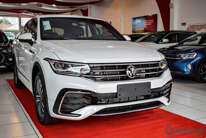 TIGUAN 2.0 ALLSPACE R-LINE 300 TSI GASOLINA 4P AUTOMÁTICO - 2025 - SANTA CRUZ DO SUL