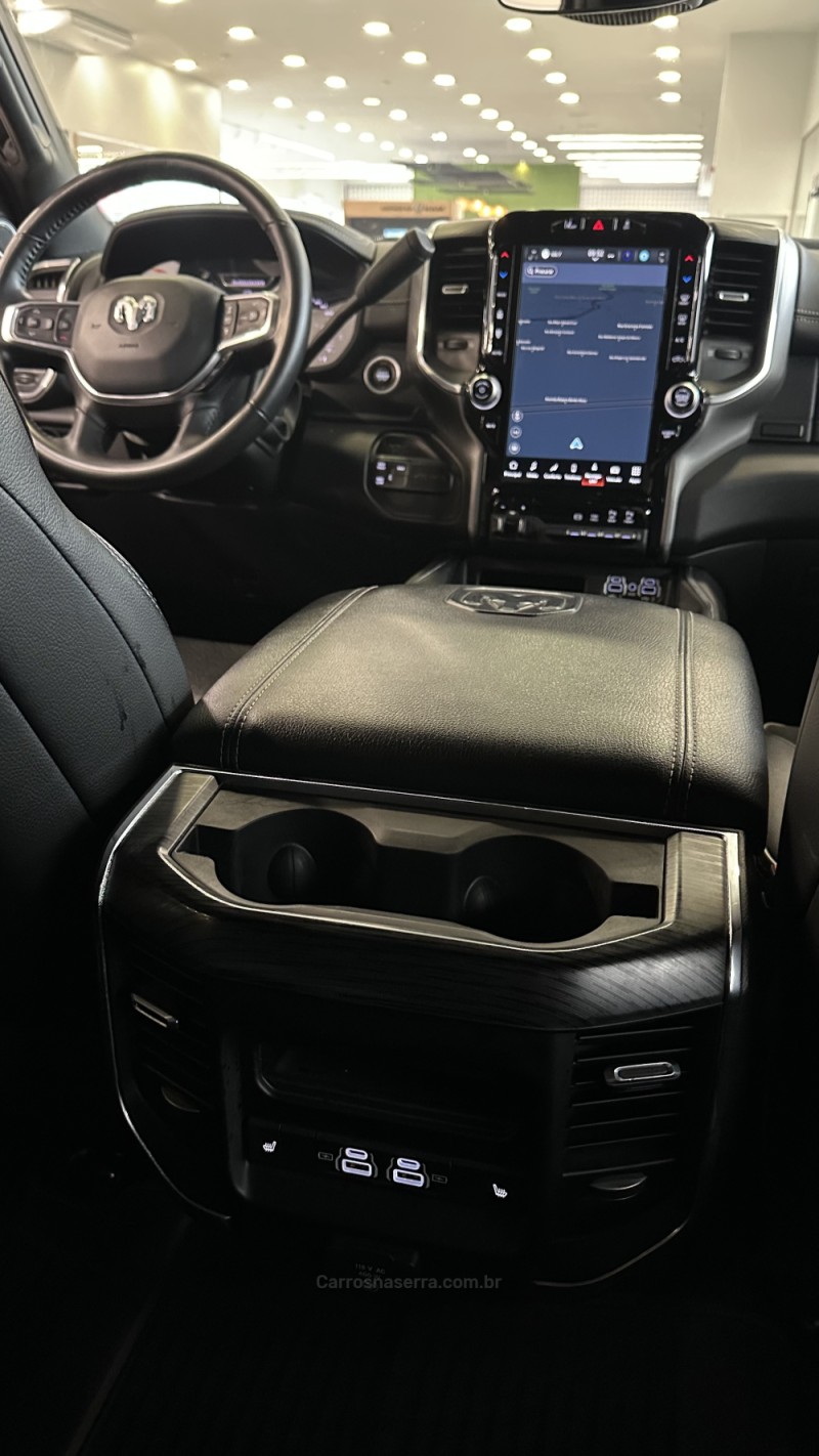 3500 LARAMIE 6.7 CD 4X4 TURBO DIESEL 4P AUTOMÁTICO - 2024 - CAXIAS DO SUL