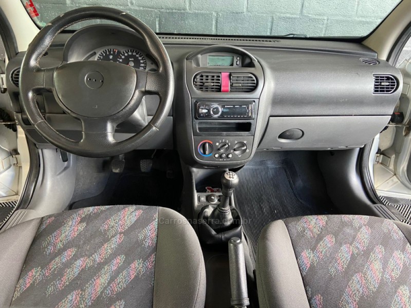 CORSA 1.0 MPFI 8V GASOLINA 4P MANUAL - 2003 - CAXIAS DO SUL